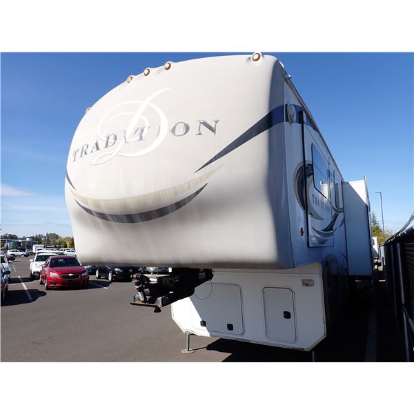 2013 DTRV Travel Trailer