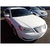 Image 2 : 2013 Chrysler 200