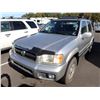 Image 1 : 2002 Nissan Pathfinder