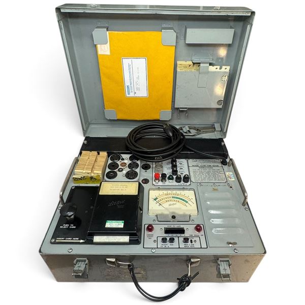 Vintage Hickok R&D Model 1234B Cardmatic Vacuum Tube Tester with Cards & Case