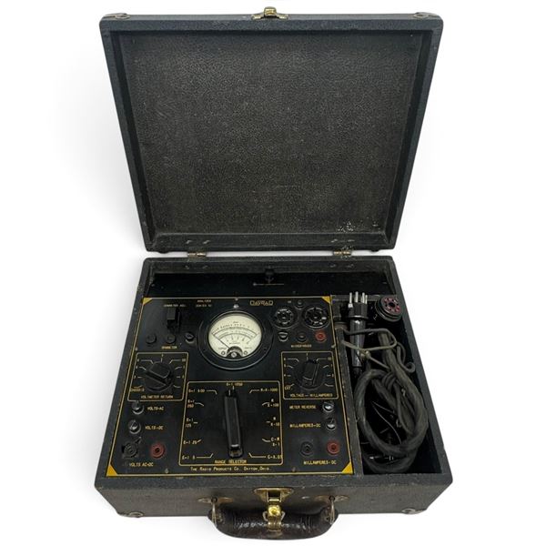 Dayrad Series 52 Radio Set Analyzer by The Radio Products Co. in Carrying Case