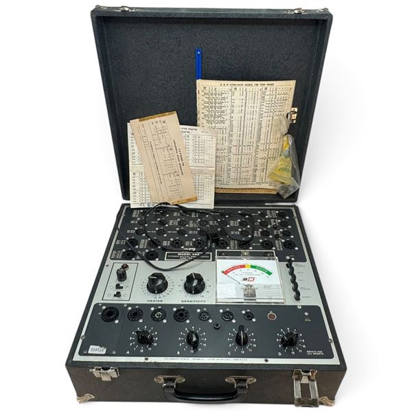 B&K Model 700 Dyna-Quik Dynamic Mutual Conductance Tube Tester with Case & Charts