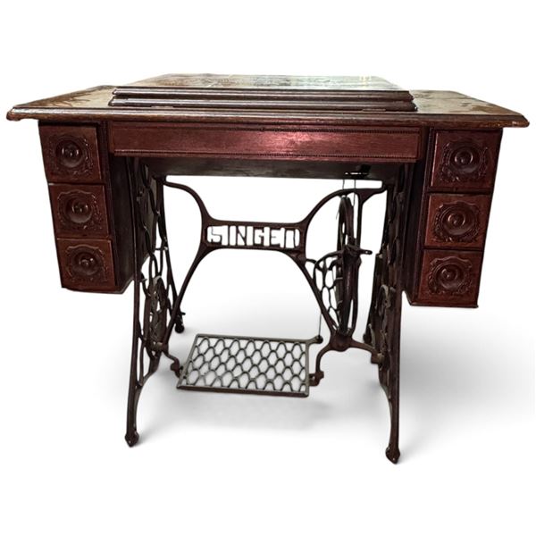1914 Singer Model 115 Treadle Sewing Machine in Six-Drawer Cabinet