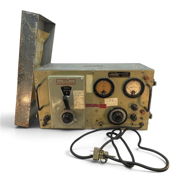 1951 U.s. Army Signal Corps Daven TS-497b/urr RF Signal Generator in Metal Case