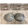 Image 1 : Lot Of 2 Round Louvered Outdoor Bulkhead Light Fixture
