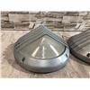 Image 3 : Lot Of 2 Round Louvered Outdoor Bulkhead Light Fixture