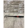 Image 3 : Lot Of 2 Gardening Tools - 9 Tooth Hand Rake & 3 Pronged Hand Cultivator