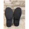 Image 2 : Gray Slide On Slippers - Size 40/41