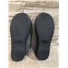 Image 2 : Gray Slide On Slippers - Size 38/39