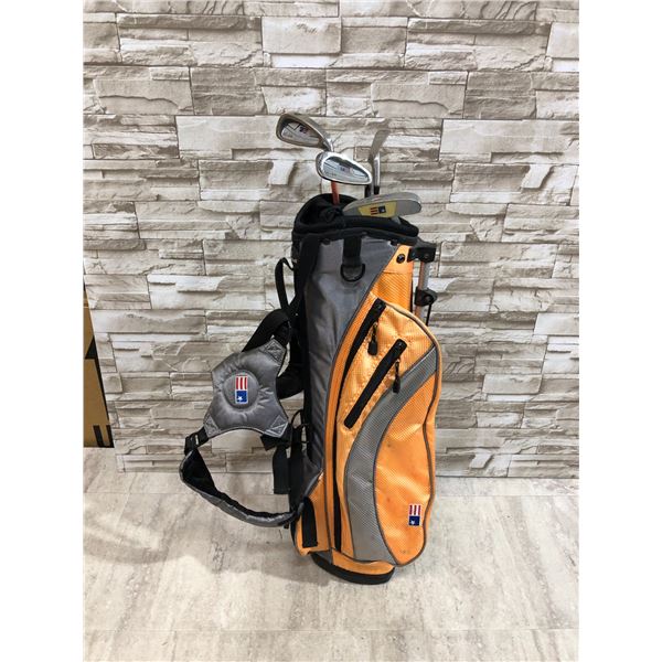 Youth Golf Bag With 4 Golf Clubs - P, 9, 8 & Putter