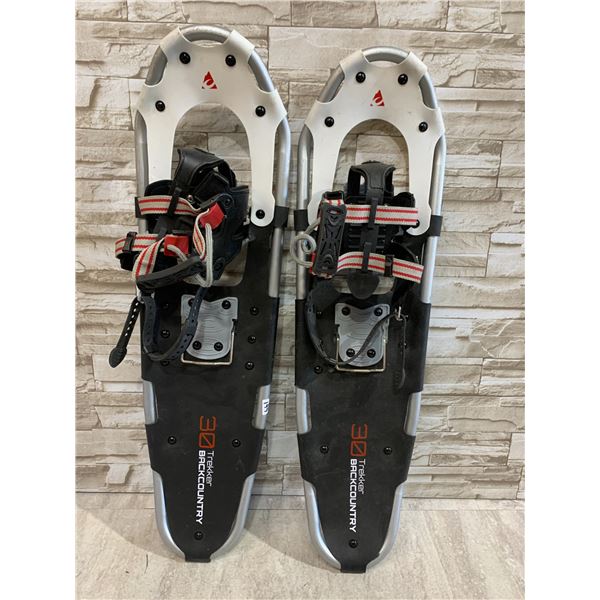 30 Trekker BackCountry Adult Snow Shoes - White