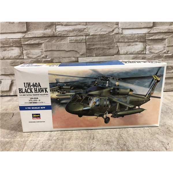 UH-60A Black Hawk 1:72 Scale Kit