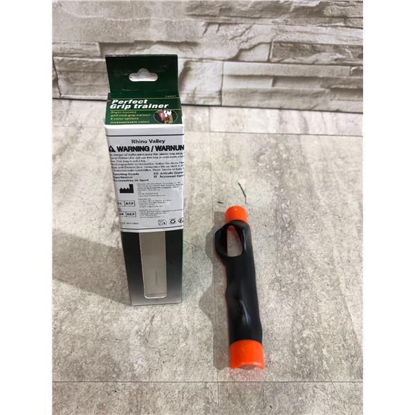 Perfect Grip Trainer Right Handed Golf Club Grip Trainer