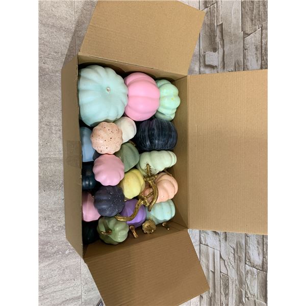 19 PCS - Artificial Colour Mixed Faux Foam Assorted Pumpkins