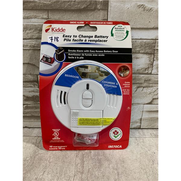 Kidde Smoke Alarm With Easy Access Battery Door
