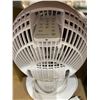 Image 5 : WOOZOO White Oscillating Table Fan Remote