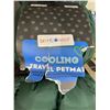 Image 3 : Brent Woof Cooling Travel Pet Mat
