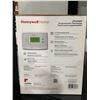 Image 3 : Honeywell Home RTH2300B Programmable Thermostat
