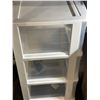 Image 4 : Gracious Living 3-Drawer Storage With Crack