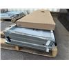 Image 5 : 7ft x 9 ft Garage Door with Hardware