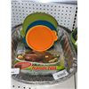 Image 5 : Handi-foil Pans, 8pc Plastic Bowl Set, 3 Roasters