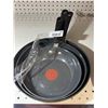 Image 2 : T-fal Nonstick Fry Pan Set of 3 Black