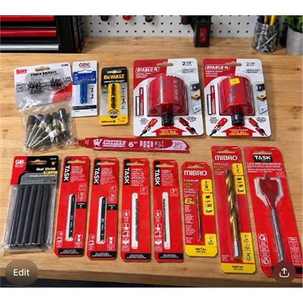 Lot of Drill Bits And Hole Saws Assorted Brands
