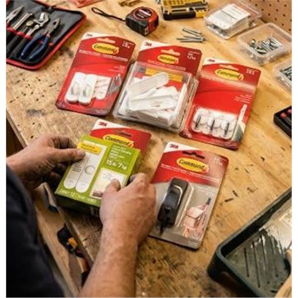 Lot of Assorted 3M Command Hooks and Picture Hanging Strips