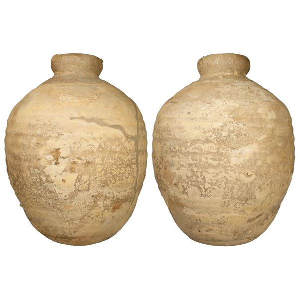 Earthenware "olive" jar, ex-Guadalupe-Tolosa (1724).