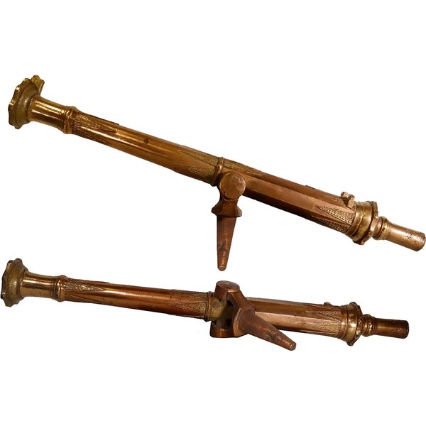 Bronze lantaka cannon with yoke, Dutch East Indies, 1800s.