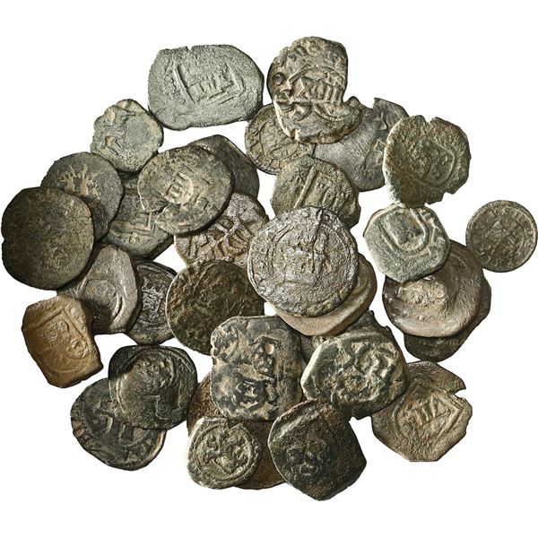 SPAIN, various mints, large lot of 33 copper 2, 4, and 8 maravedís (mostly cobs), Philip III to Char