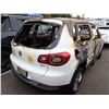 Image 3 : 2011 Volkswagen Tiguan
