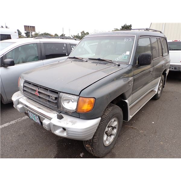 2000 Mitsubishi Montero