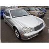 Image 2 : 2001 Mercedes-Benz C320