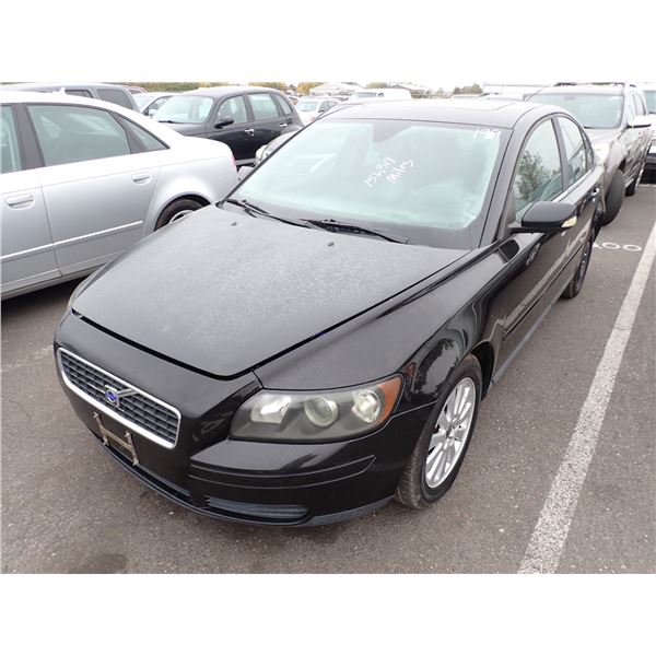 2004 Volvo S40
