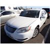 Image 1 : 2013 Chrysler 200