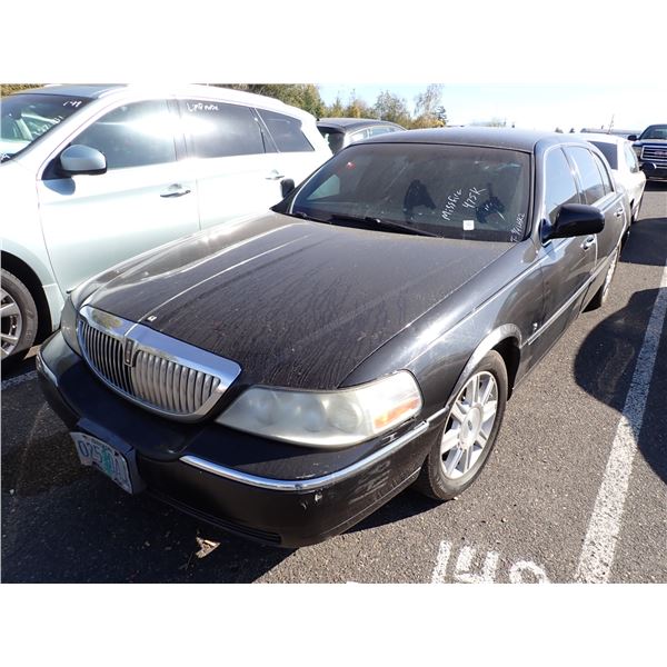 2010 Lincoln Town Car