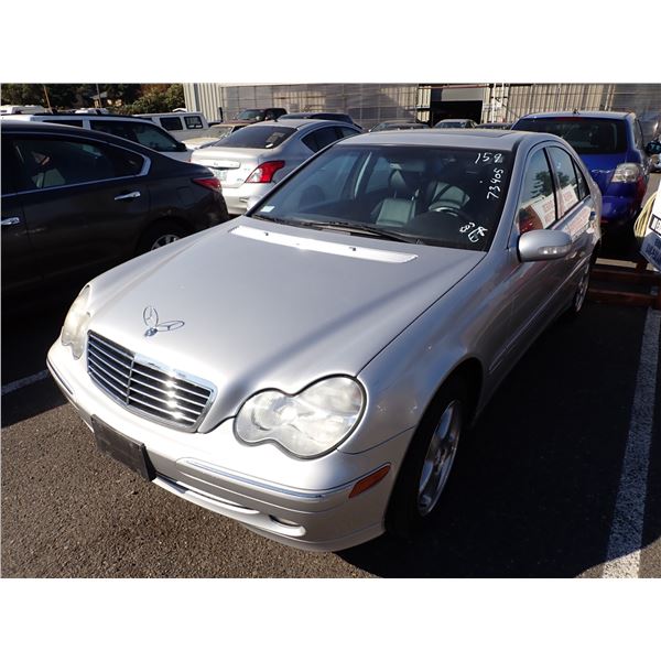 2001 Mercedes-Benz C320