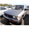 Image 1 : 1998 Nissan Pathfinder
