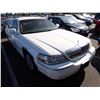 Image 2 : 2003 Lincoln Town Car