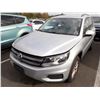 Image 1 : 2016 Volkswagen Tiguan