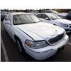 Image 2 : 2003 Lincoln Town Car