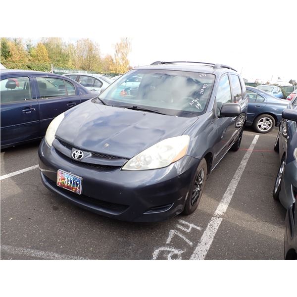 2009 Toyota Sienna