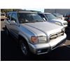 Image 2 : 2002 Nissan Pathfinder