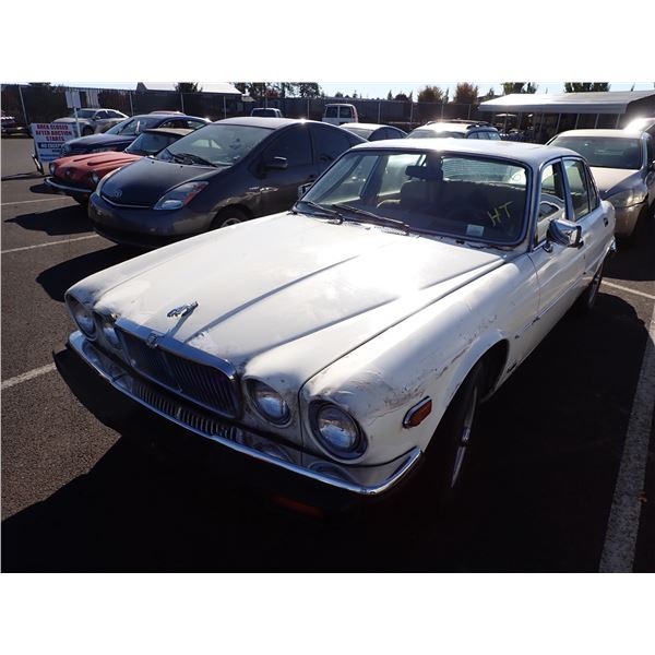 1982 Jaguar XJ6