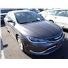Image 2 : 2015 Chrysler 200