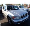 Image 2 : 2002 Nissan Pathfinder