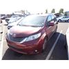 Image 1 : 2011 Toyota Sienna