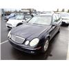 Image 1 : 2004 Mercedes-Benz E320