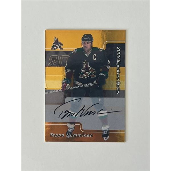 Phoenix Coyotes Teppo Numminen 2002 Signature Series #110 signed trading card